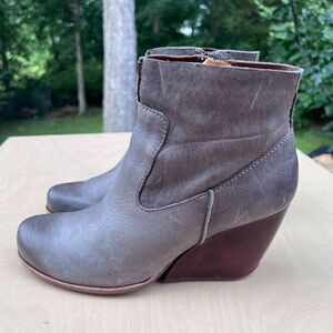 Kork Ease Grey Leather Michelle Chunky Heel Ankle Booties Women's Size 9